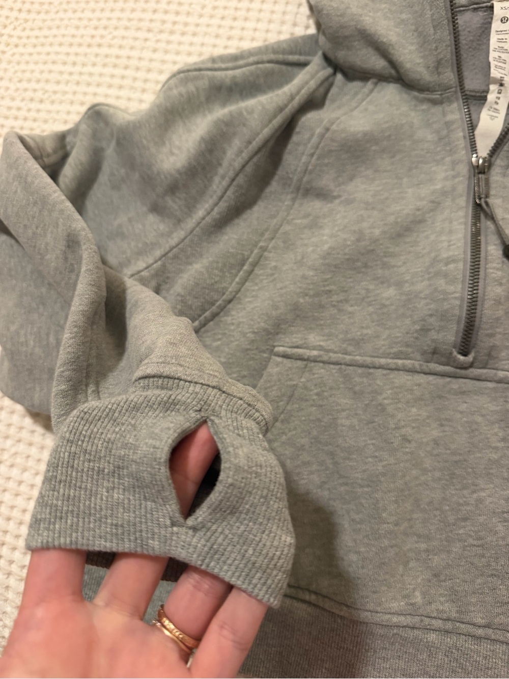lululemon athletica Women’s Heather Gray Quarter-Zip Hoodie - Picture 4 of 5